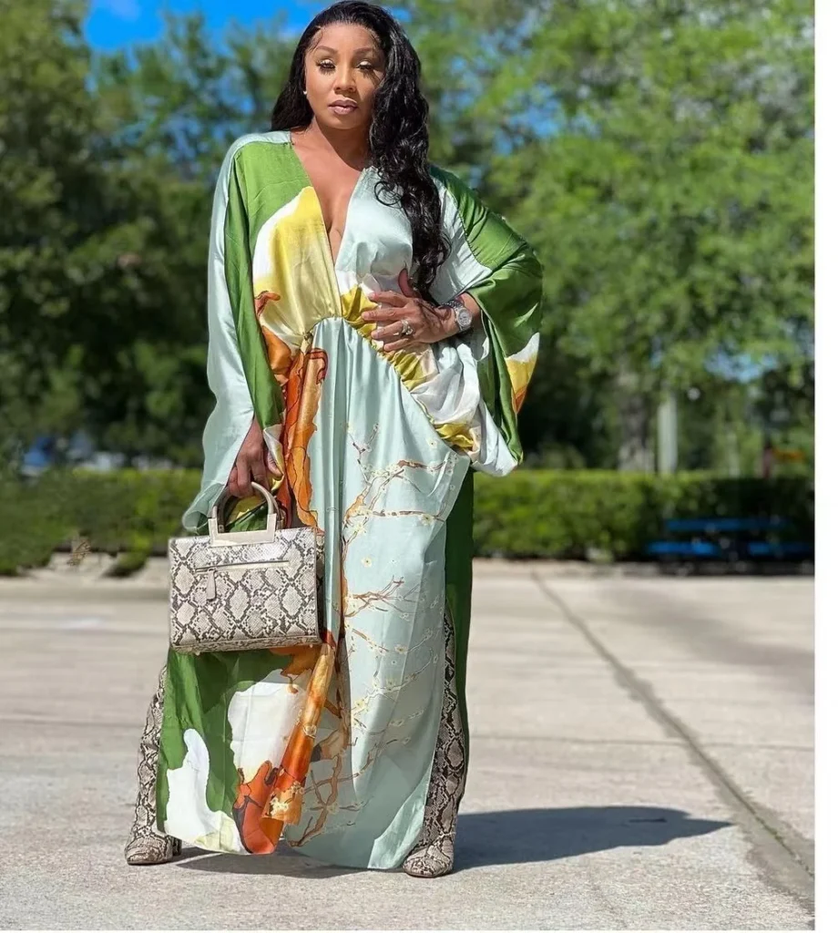 Robe Boubou Longue Imprimée Style Bohème & Africain – Col V et Manches Chauve-Souris