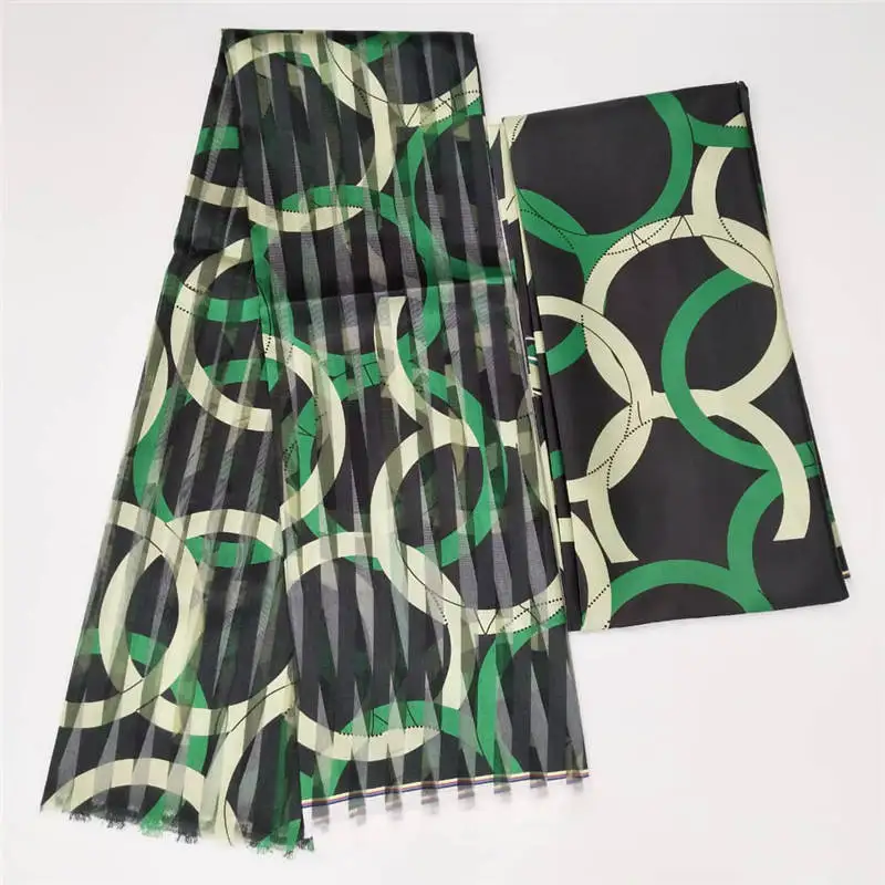 Tissu Satin Soie Motif Wax Africain - Coupon Haute Couture – Image 11