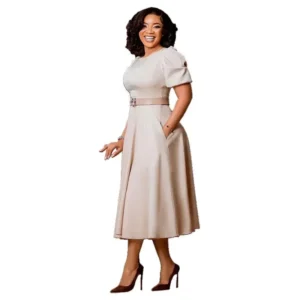 Robe Africaine Élégante Mi-Longue pour Femme - Col Rond, Manches Courtes & Taille Cintré Chic