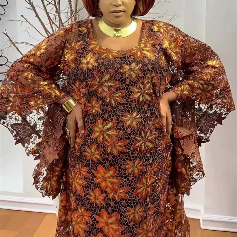 Robe Boubou Africain Élégante en Dentelle & Broderie avec Écharpe Assortie - Abaya/Dashiki Tendance Luxe